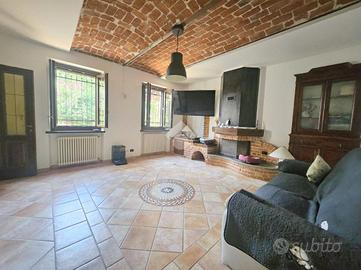 CASA SEMINDIPENDENTE A ASTI