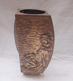 vaso in bronzo da terra, anni 70.