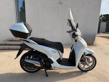 Honda SH 300 ABS