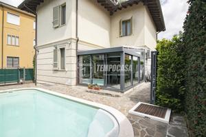 Villa a Cassano d'Adda Via gioberti 5 locali