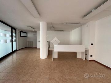 UFFICIO A BUSSOLENGO