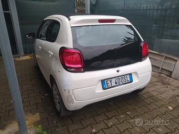citroen c1 cabrio incidentata