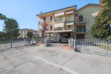VILLA A SCHIERA A CESENATICO