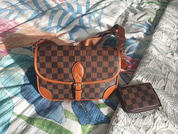 Borsa nuova con portafoglio 