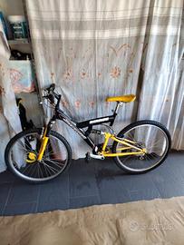 Mountain bike gialla ruote da 26