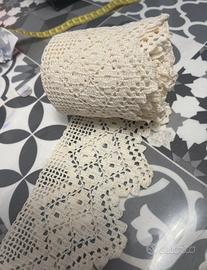 Bordo a uncinetto fatto a mano