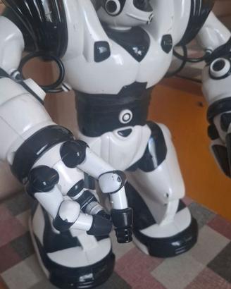 Robosapien robot giocattolo interattivo
