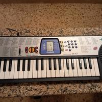 pianola Casio SA-67 