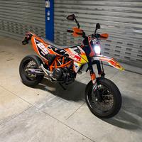 Ktm 690 smc-r