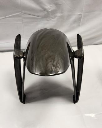 PARAFANGO ANTERIORE IN CARBONIO PER BMW R1200 R 20