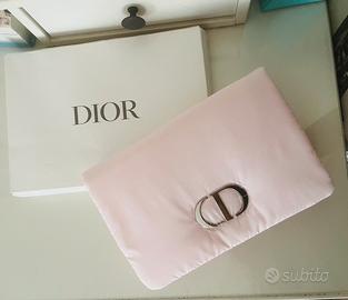 Pochette make up dior