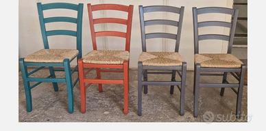 sedie in legno colorate