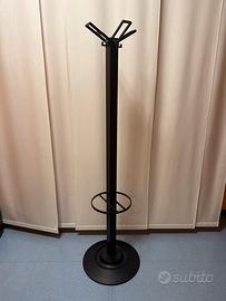 Appendiabiti e portaombrelli