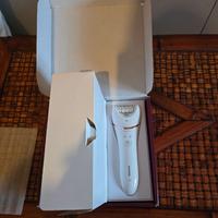 Epilatore Philips serie 8000 BRE735/00