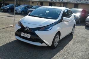 Toyota Aygo 1.0 VVT-i 72 CV 5 porte x-cool MMT