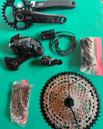 Gruppo SHIMANO XT M8250 DI2 12v - NUOVO