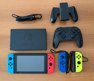 Nintendo Switch con giochi e accessori
