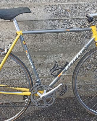 Bici da corsa Carrera vintage + Shimano 105