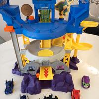 Batwheels batcaverna lancia e sfreccia
