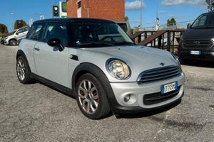 Mini Cooper D Coupe 1.6 16V 82KW