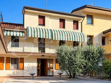 Villa a schiera Pordenone [812VRG]