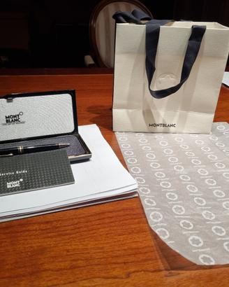 Penna Montblanc nuova e bustaregalo, da 550 a 215€