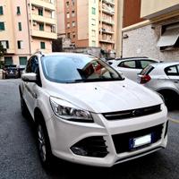 Ford Kuga   2,0TDCI / 4WD Powershift Titanium X-