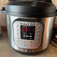 Instant Pot Duo Smart Cooker 7 in 1, da 5,7 litri