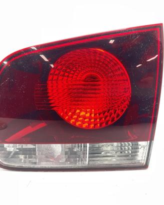 STOP POSTERIORE DESTRO INTEGRATO NEL PORTELLO VOLK