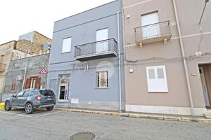 NEGOZIO A PACECO