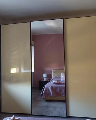Camera da letto moderna 