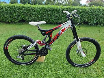 Specialized downhill