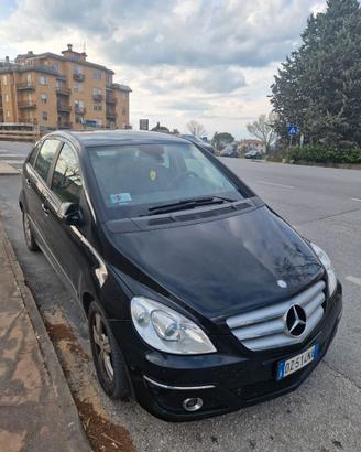 Mercedes b180 executiv diesel  del 2010