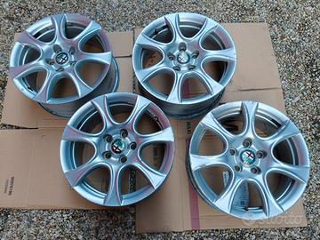 Cerchi da 16 Alfa Romeo 