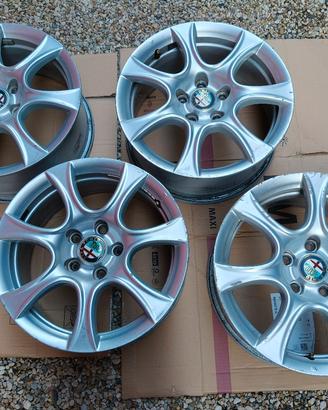 Cerchi da 16 Alfa Romeo 