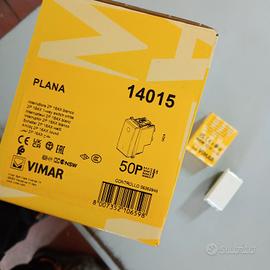 Vimar Plana 14015, interruttore bipolare bianco.