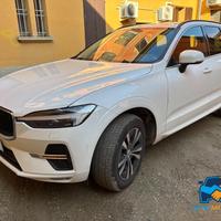 VOLVO XC60 N1 2.0 B4 d Momentum Pro awd auto my22