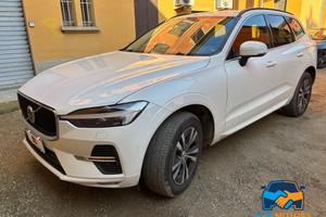 VOLVO XC60 N1 2.0 B4 d Momentum Pro awd auto my22