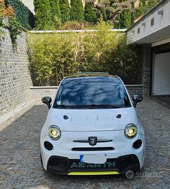 FIAT 500 ABARTH Valentino Rossi Edition Yamaha 