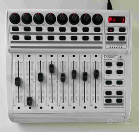 Behringer BCF2000