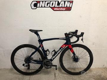 Pinarello Dogma F12 Team Ineos Grenadier Replica