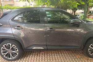 Toyota Yaris Cross allestimento Lounge