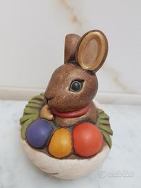 Thun coniglio con cesta e uova