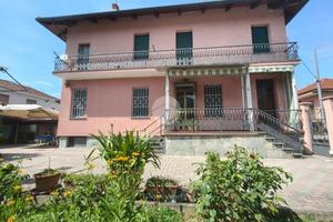 VILLA SINGOLA A SETTIMO TORINESE