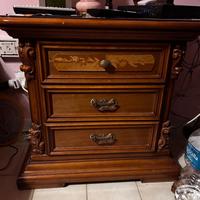 Mobili stanza da letto completa 2 comodini