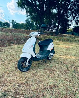 Zip 50 2t 2011