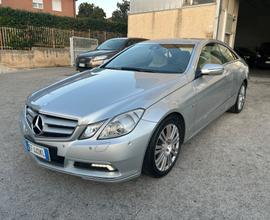 Mercedes-benz E 250 CDI Coupé BlueEFFICIENCY Avant