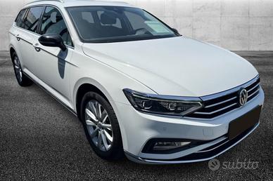 VOLKSWAGEN Passat Variant 2.0 TDI SCR EVO DSG Ex