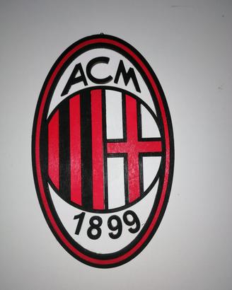 Logo AC Milan di legno in rilievo