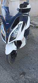 Kymco Downtown 300i